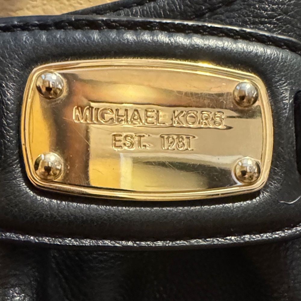 Michael Kors Leather Handbag Black - Picture 2 of 8